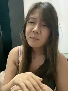 Kim_SLO  live sex cam