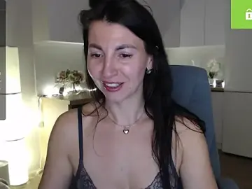 Mary_love16  live sex cam