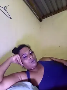 MiZzCreator  live sex cam