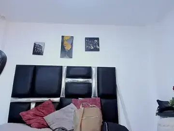 Gretafoster  live sex cam