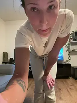 Spottyyy  live sex cam