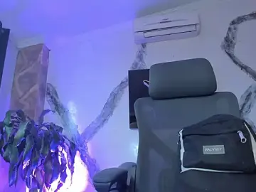 AlaskaFlowerss1_  live sex cam