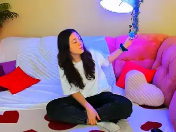 AlluringLookk  live sex cam