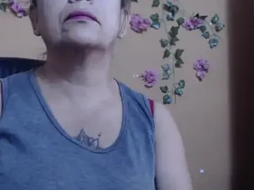 Hellensextits  live sex cam