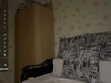 HootedIlk  live sex cam