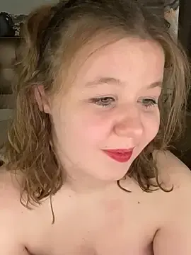 UnatedBabe  live sex cam