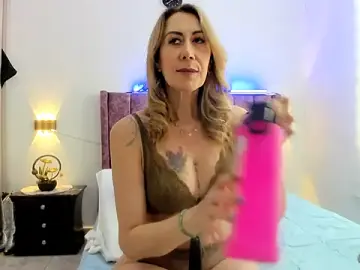 Ashleymilf_1  live sex cam