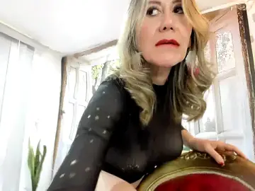 Ashleymilf_1  live sex cam