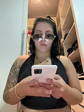 Giovana_gi  live sex cam