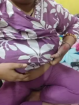 Midnight-maharani  live sex cam