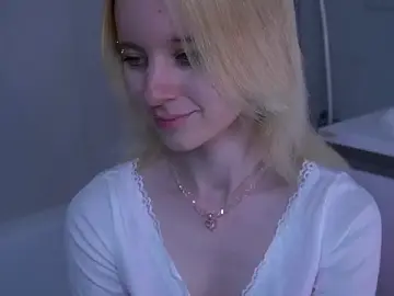 Quake_123  live sex cam