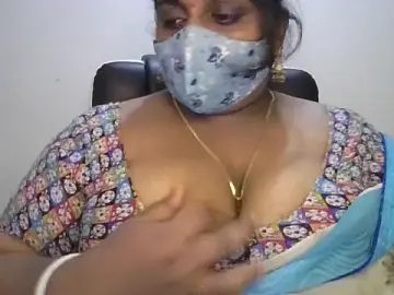Divyahoty  live sex cam
