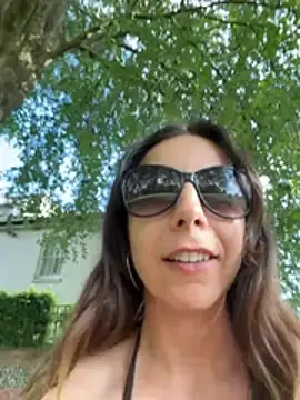 GirlNextDoorBianca  live sex cam