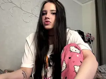 LouisePavlides  live sex cam