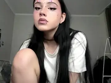 LouisePavlides  live sex cam