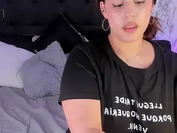 Miamontoya  live sex cam