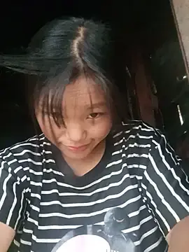 Nhinhi_su  live sex cam