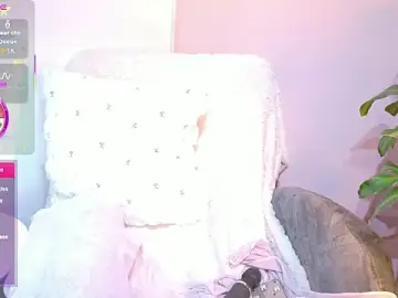 VaLuu__  live sex cam