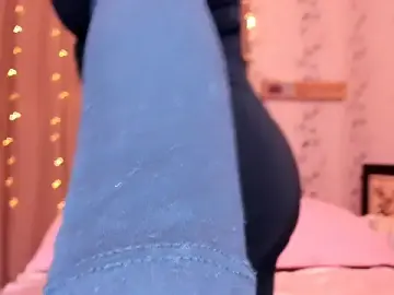 Omgthatmature  live sex cam