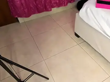 AlannaBelltran  live sex cam