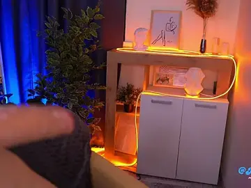 Bllowjoyy  live sex cam