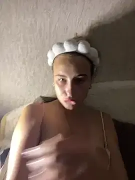 Buurniii  live sex cam
