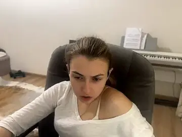 CameTruce  live sex cam
