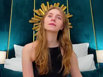 EricaLow  live sex cam