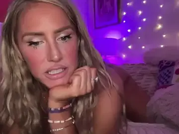 Fitnessbabe69  live sex cam
