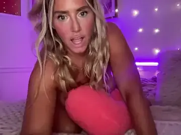 Fitnessbabe69  live sex cam