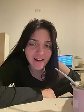 Selenepowerpro  live sex cam