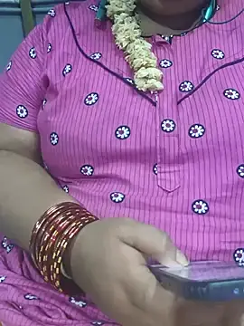 Tamilkaviya143  live sex cam