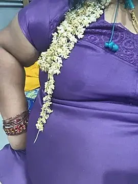 Tamilkaviya143  live sex cam