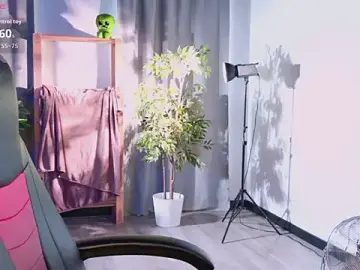 Yourtomie  live sex cam