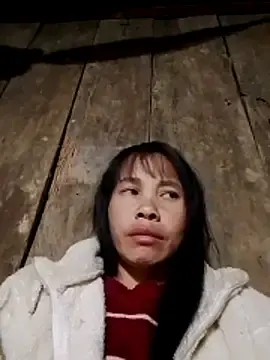 Ana_hoa  live sex cam