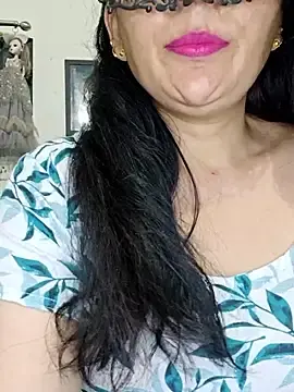 BhabhiPooja69  live sex cam