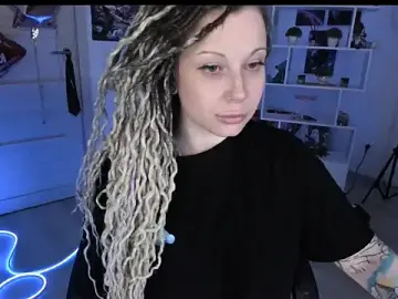 HoneySallyMoore  live sex cam