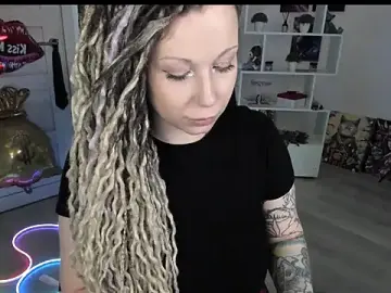 HoneySallyMoore  live sex cam