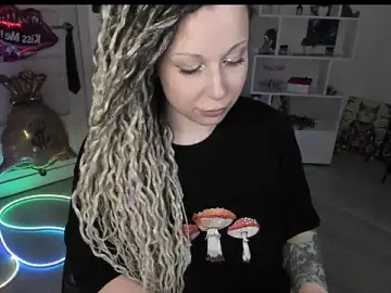 HoneySallyMoore  live sex cam
