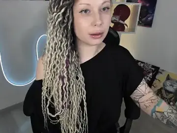 HoneySallyMoore  live sex cam