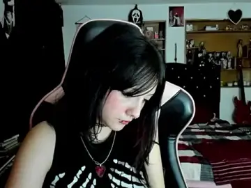 Maki_Zein_  live sex cam