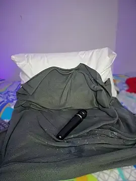 Aurora_divine  live sex cam