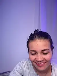 Aurora_divine  live sex cam
