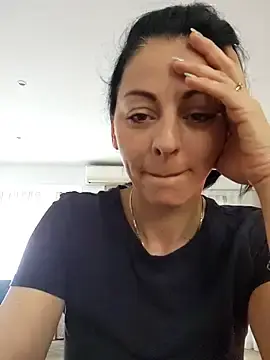 Bruneta_sexy23  live sex cam