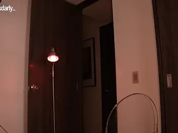Itsdarly  live sex cam