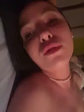 Lelina44  live sex cam