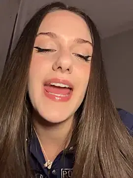 Martadiventura  live sex cam