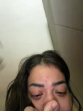 Tunoviafavorita  live sex cam