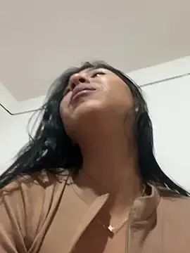 Ariella_lov  live sex cam