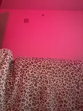 Bhadglitz  live sex cam